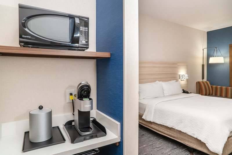 HOLIDAY INN EXP STES OTAY MESA