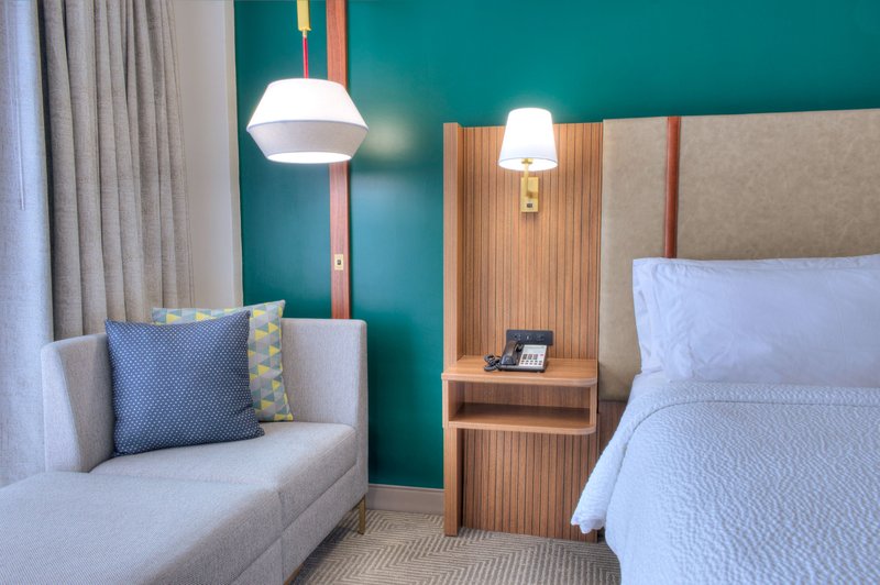 HOLIDAY INN UNIVERSITY CENTER