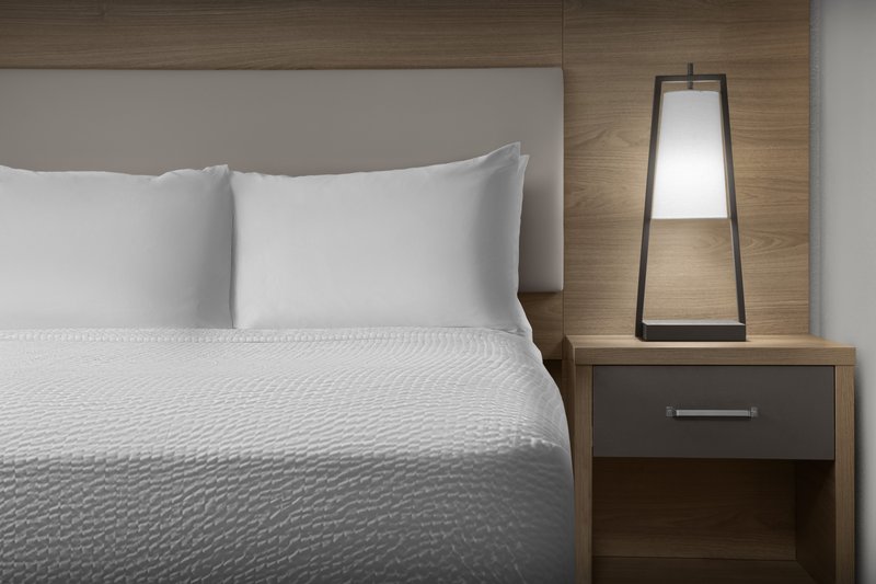 Candlewood Suites Jacksonville – Southpoint