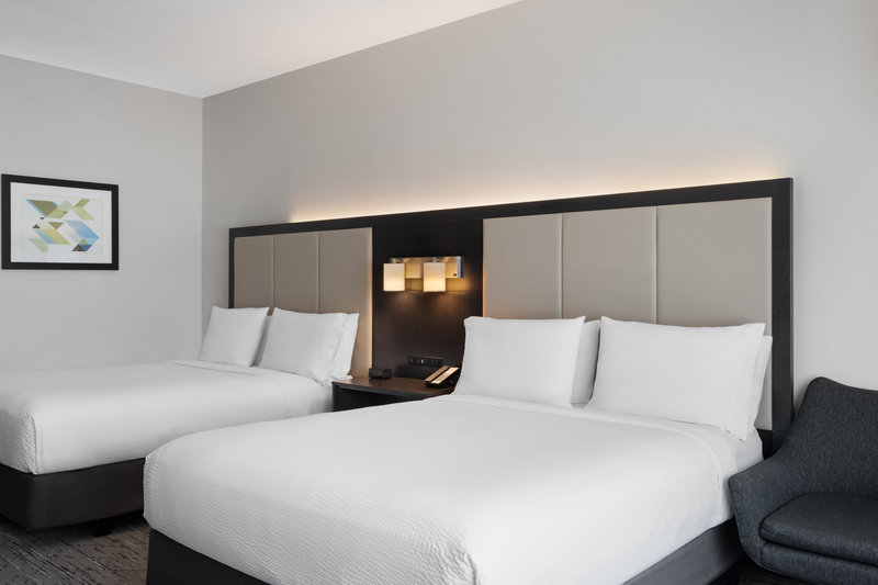 TWO QUEEN BEDS NONSMOKE