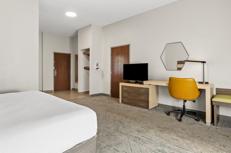 HOLIDAY INN EXPRESS PRINCETON