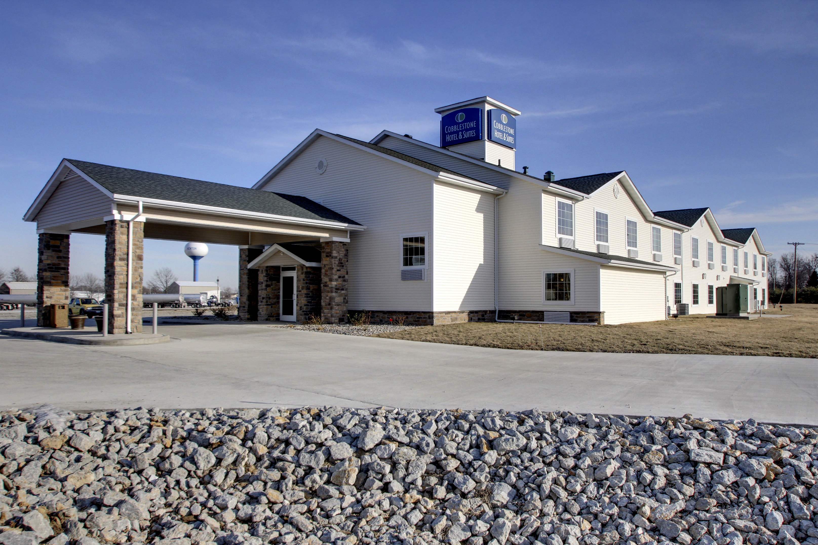 Cobblestone Hotel Suites Newton