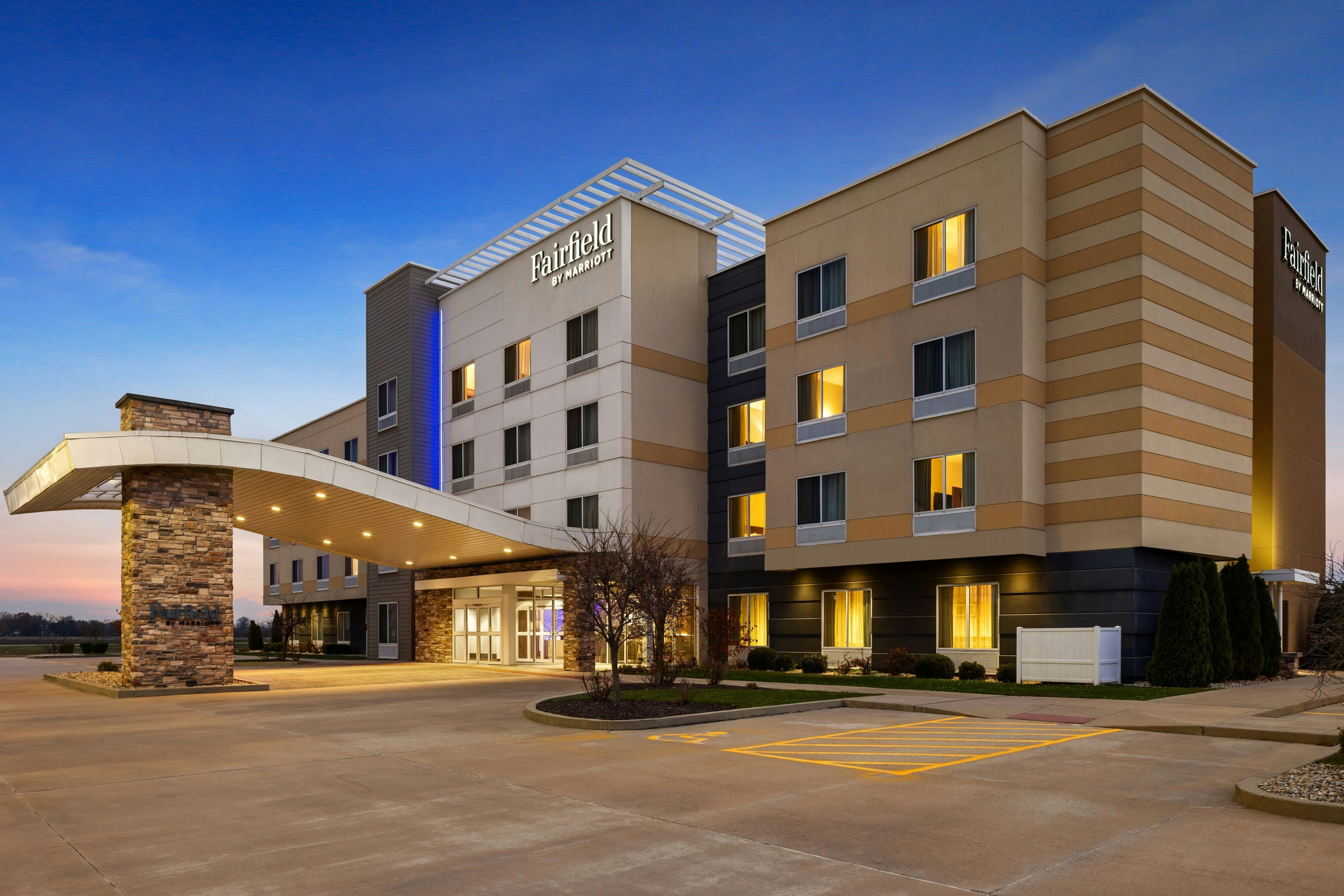 Fairfield Inn & Suites St Louis/Pontoon
