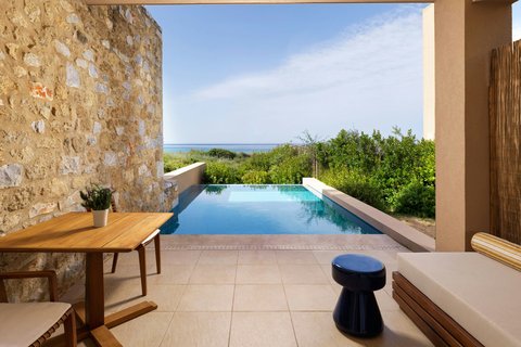 infinity room pool