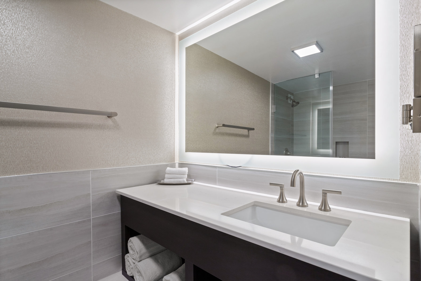 Crowne Plaza Hotel Executive Center Baton Rouge Room Type - 2 Queen Premium Balcony