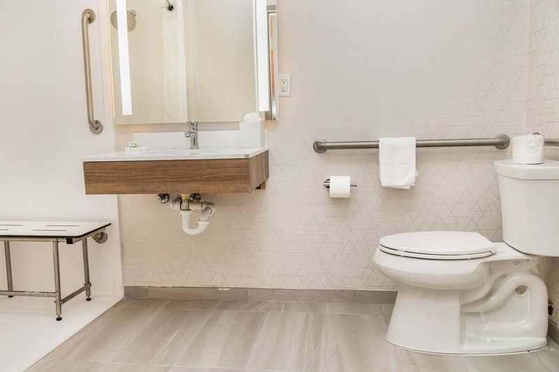 HOLIDAY INN EXP STE SOUTH SIDE