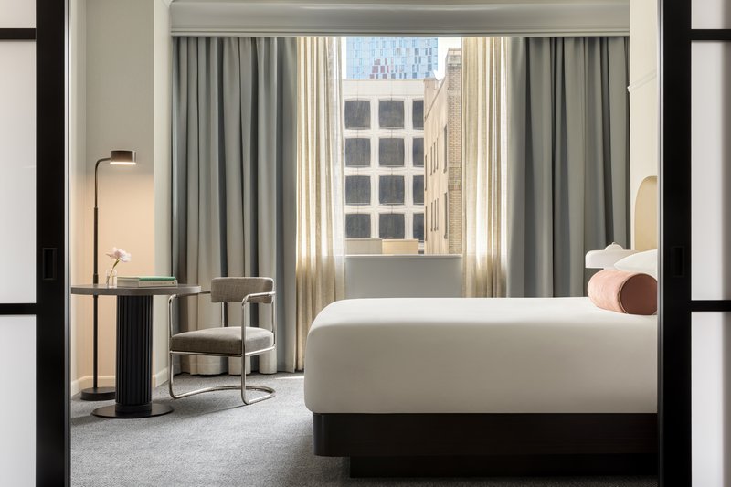 MONACO KING ROOM WITH 1 KING BED