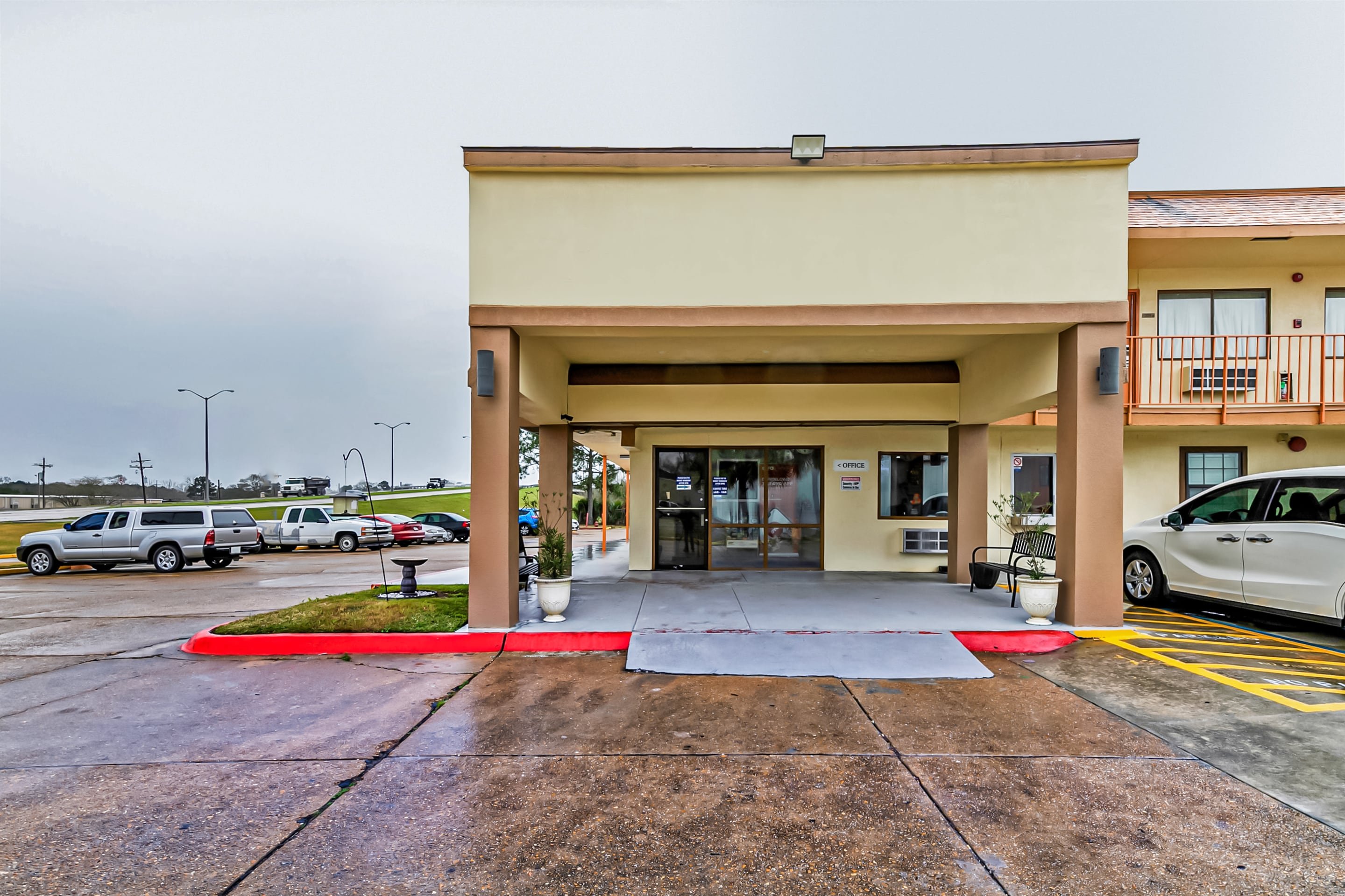 OYO Hotel Lake Charles Hwy 10