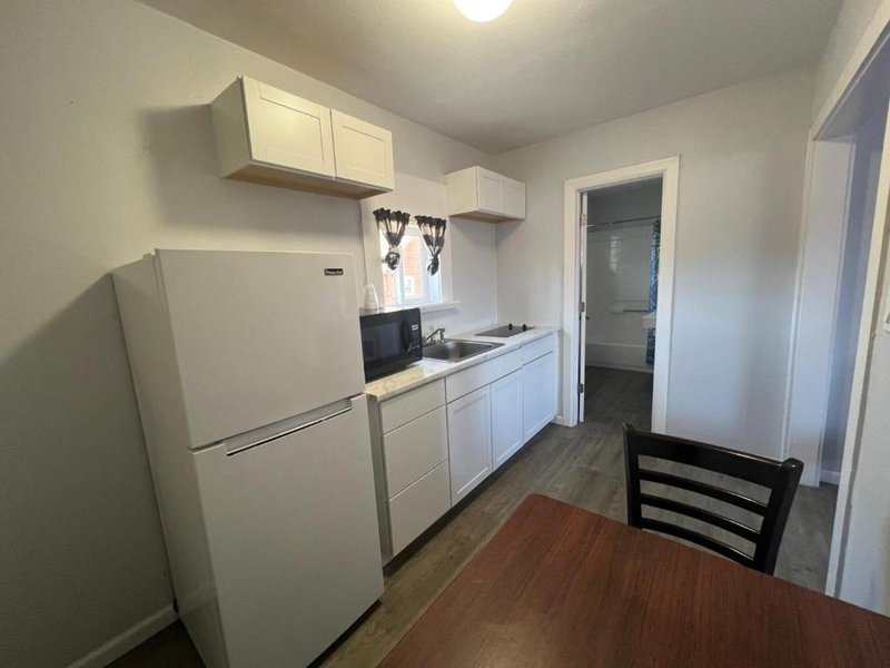 2 Queen Beds with Kitchenette