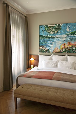 Guest photo