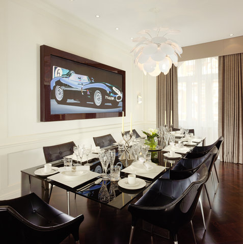 Taj 51 Buckingham Gate Jaguar Suite