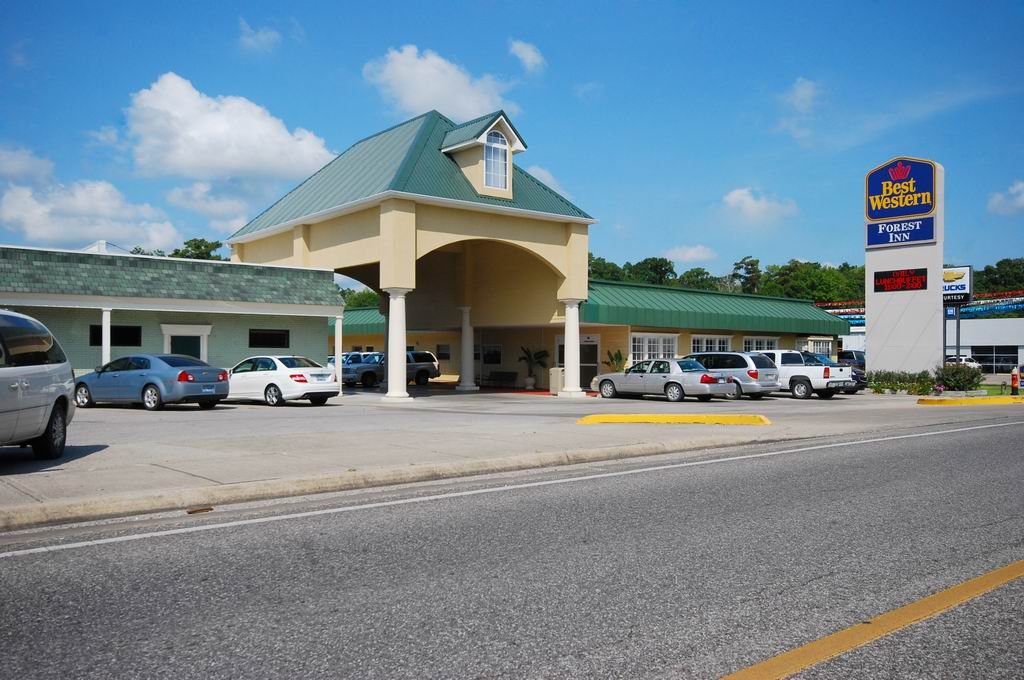 BEST WESTERN Forest Inn