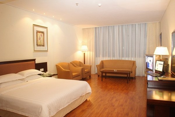 Raystar Hotel