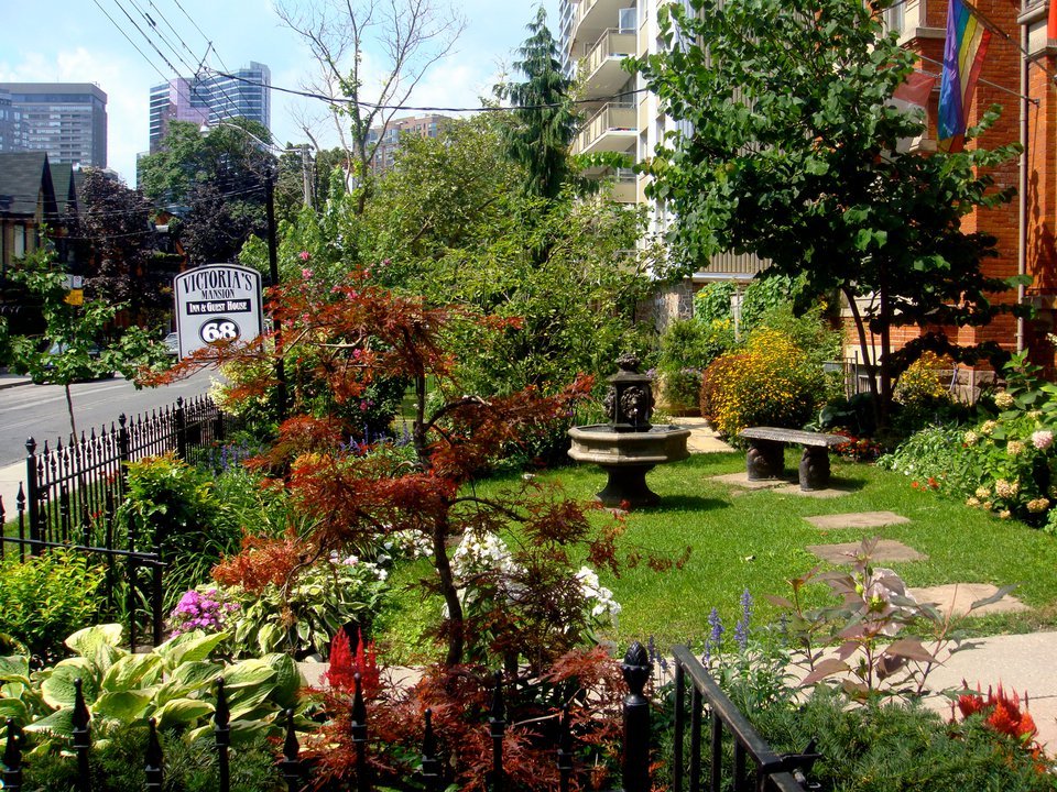 Victoria's Mansion Guest House