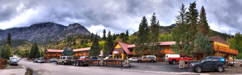 Box Canyon Lodge & Hot Springs