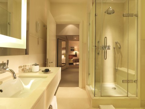 Brown's Hotel - Junior Suite