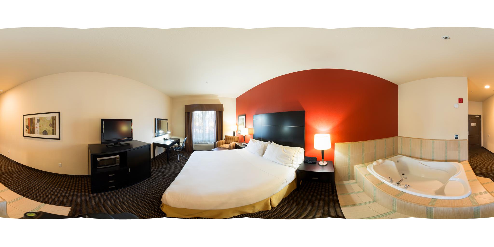 HOLIDAY INN EXP STES CHOWCHILL