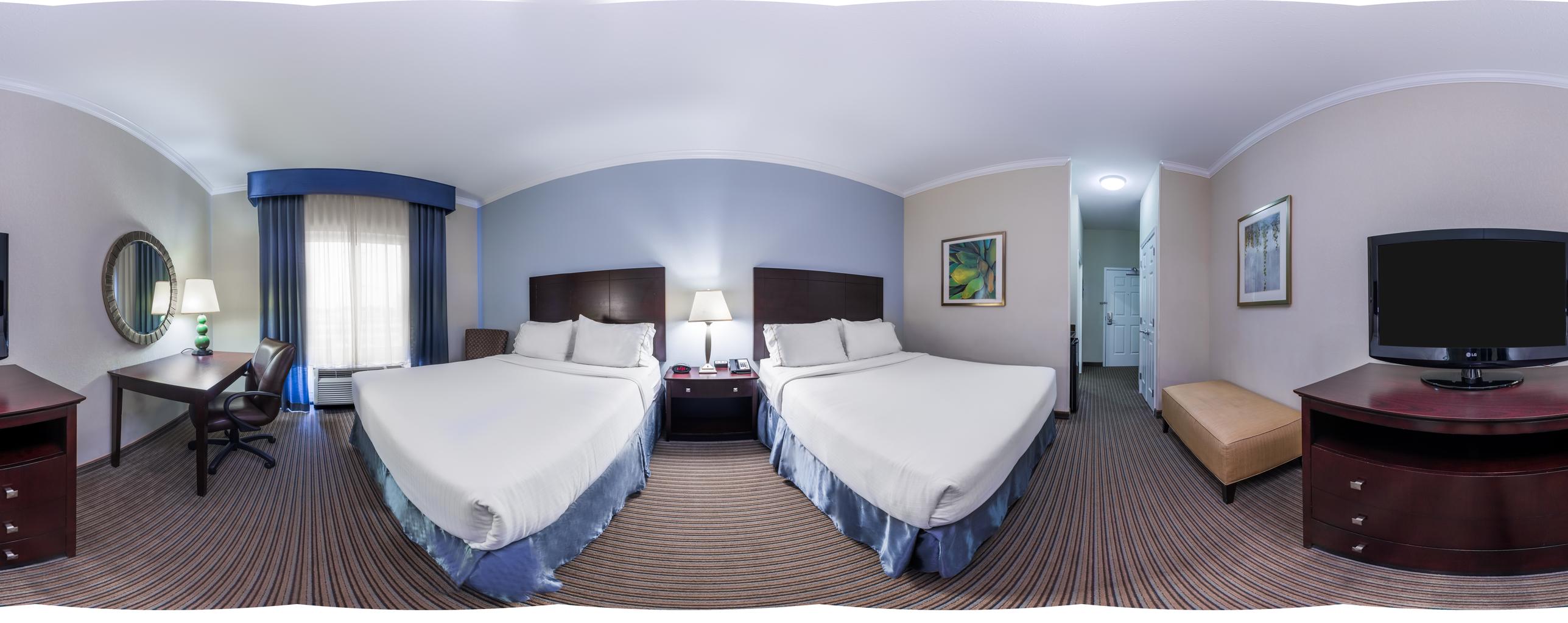 2 QUEEN BEDS NONSMOKING