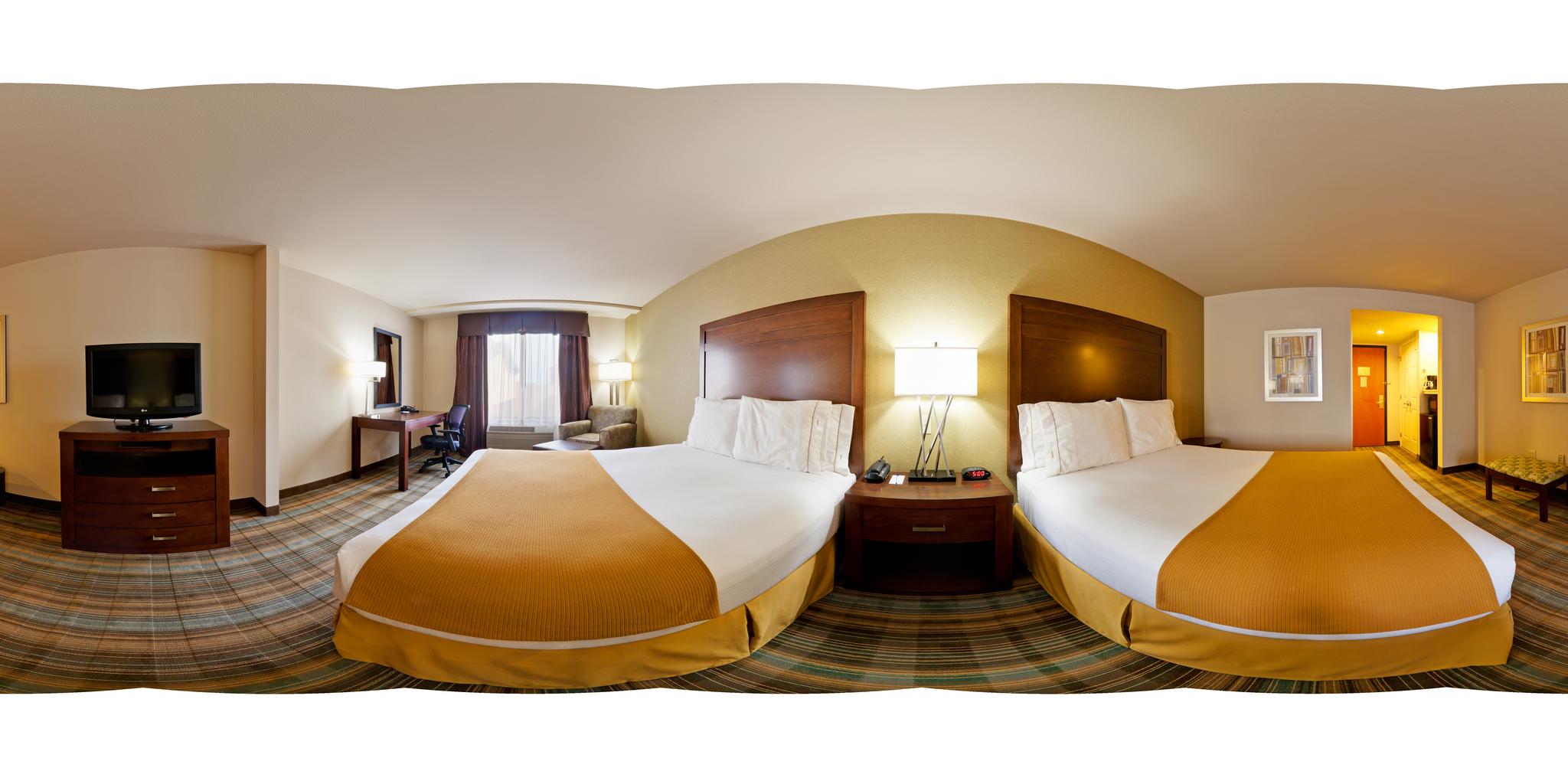 2 QUEEN BEDS NONSMOKING
