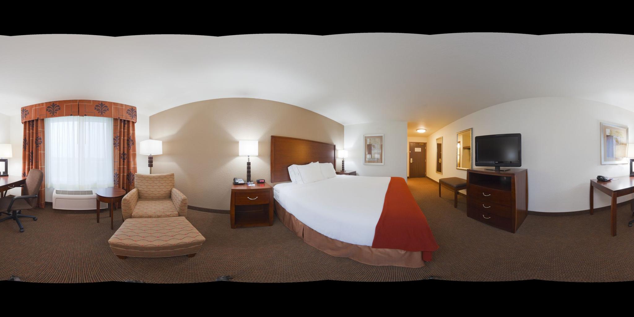 HOLIDAY INN EXP STES DUBUQUE