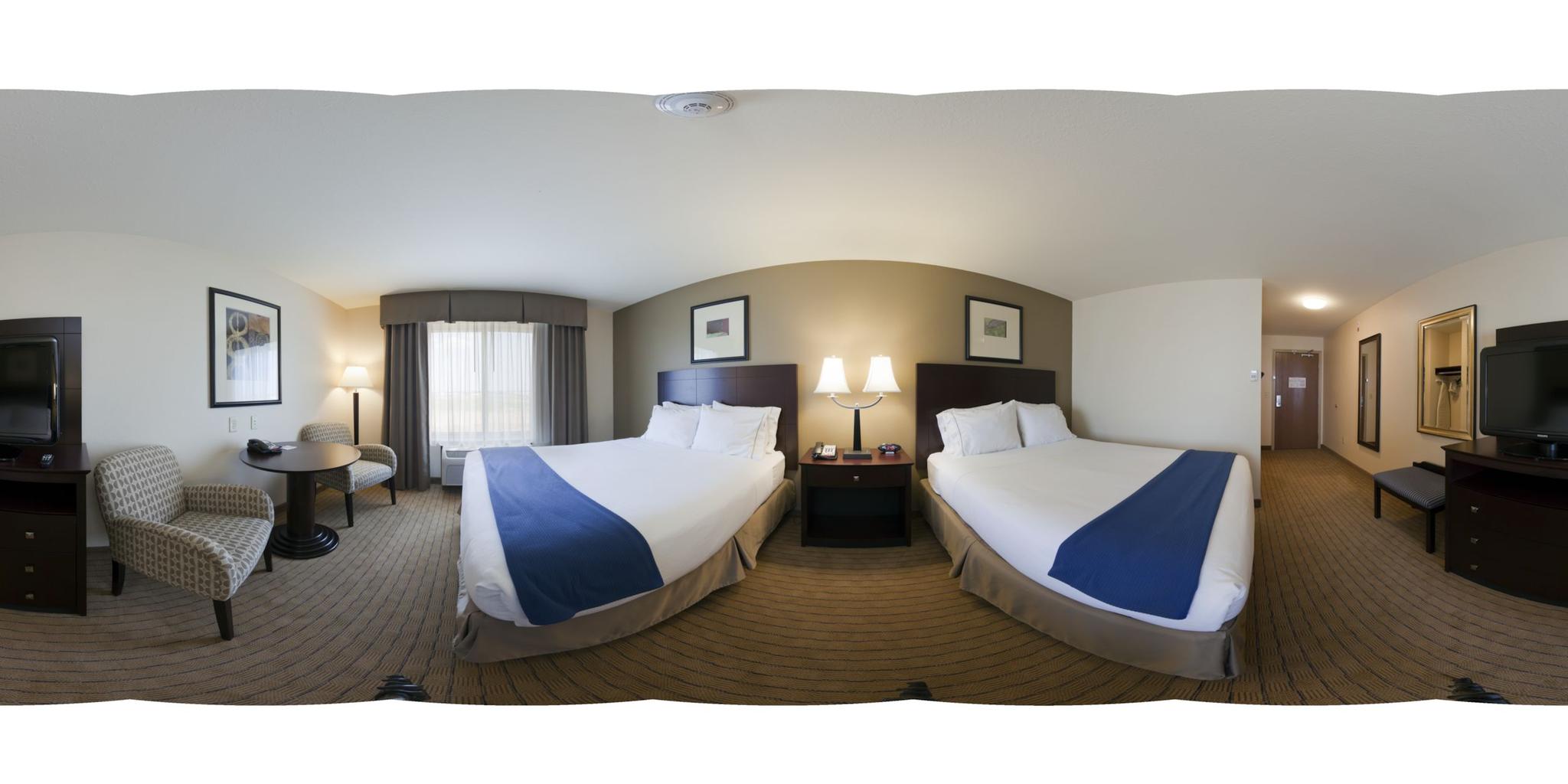 2 QUEEN BEDS NONSMOKING