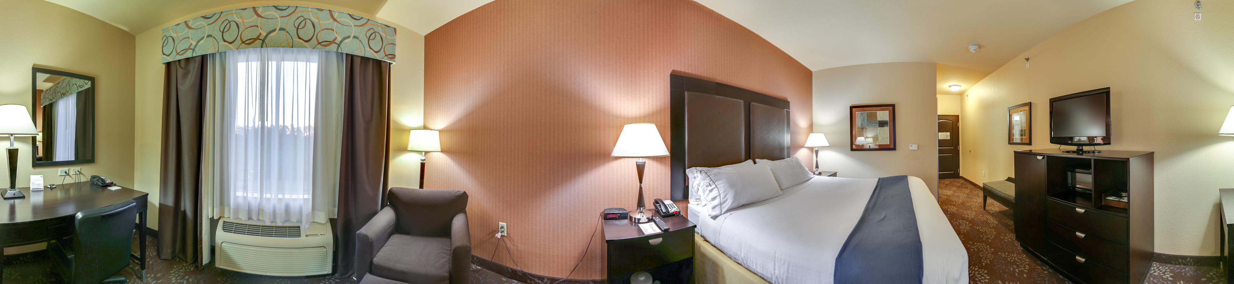 HOLIDAY INN EXP STES HUNTSVILL