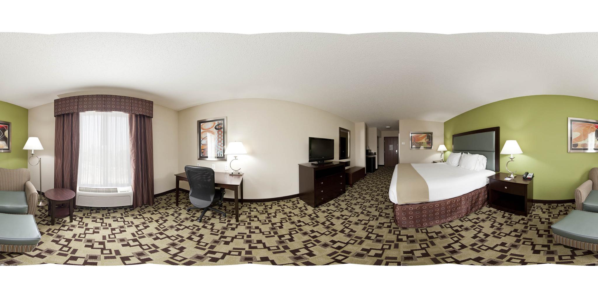 HOLIDAY INN EXPRESS TROUTVILLE