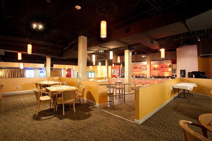Bar and Lounge