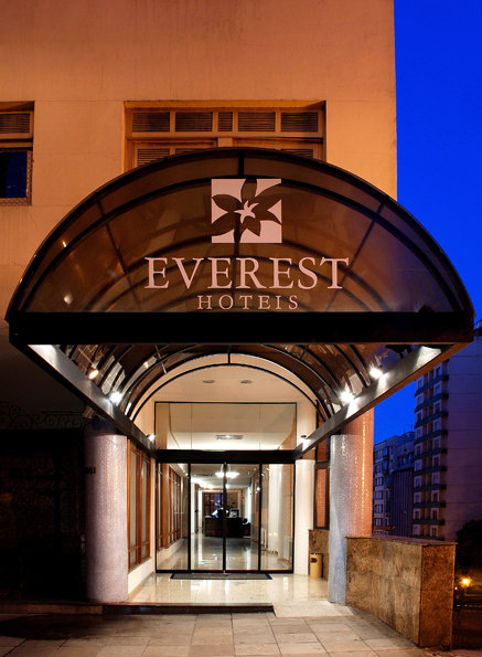 Everest Porto Alegre Hotel