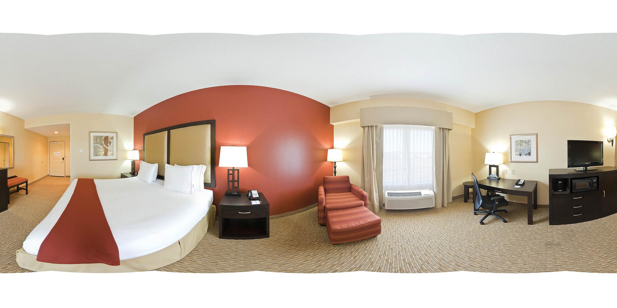 HOLIDAY INN EXP STES NASHVILLE