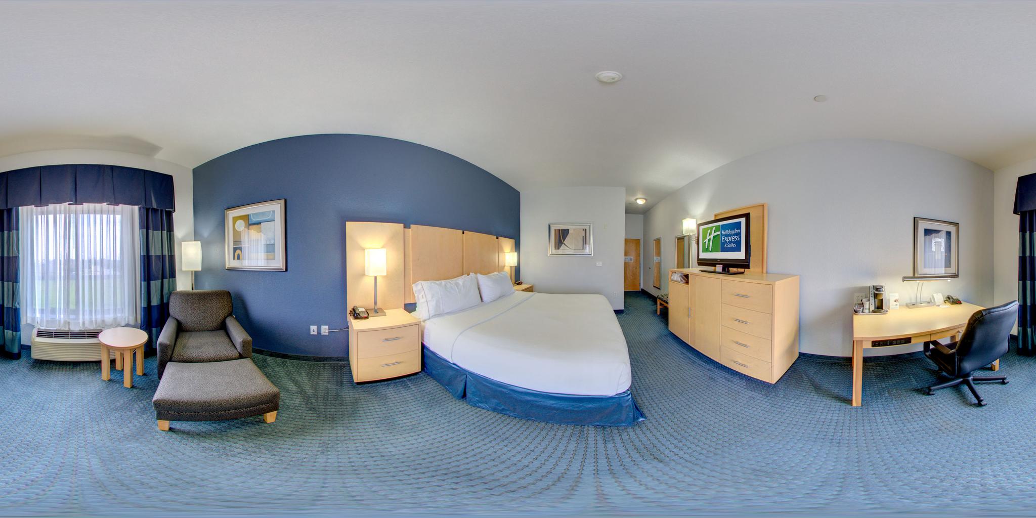 HOLIDAY INN EXP STES HUTTO