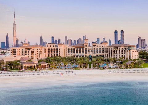 DJB_Exterior_Beach