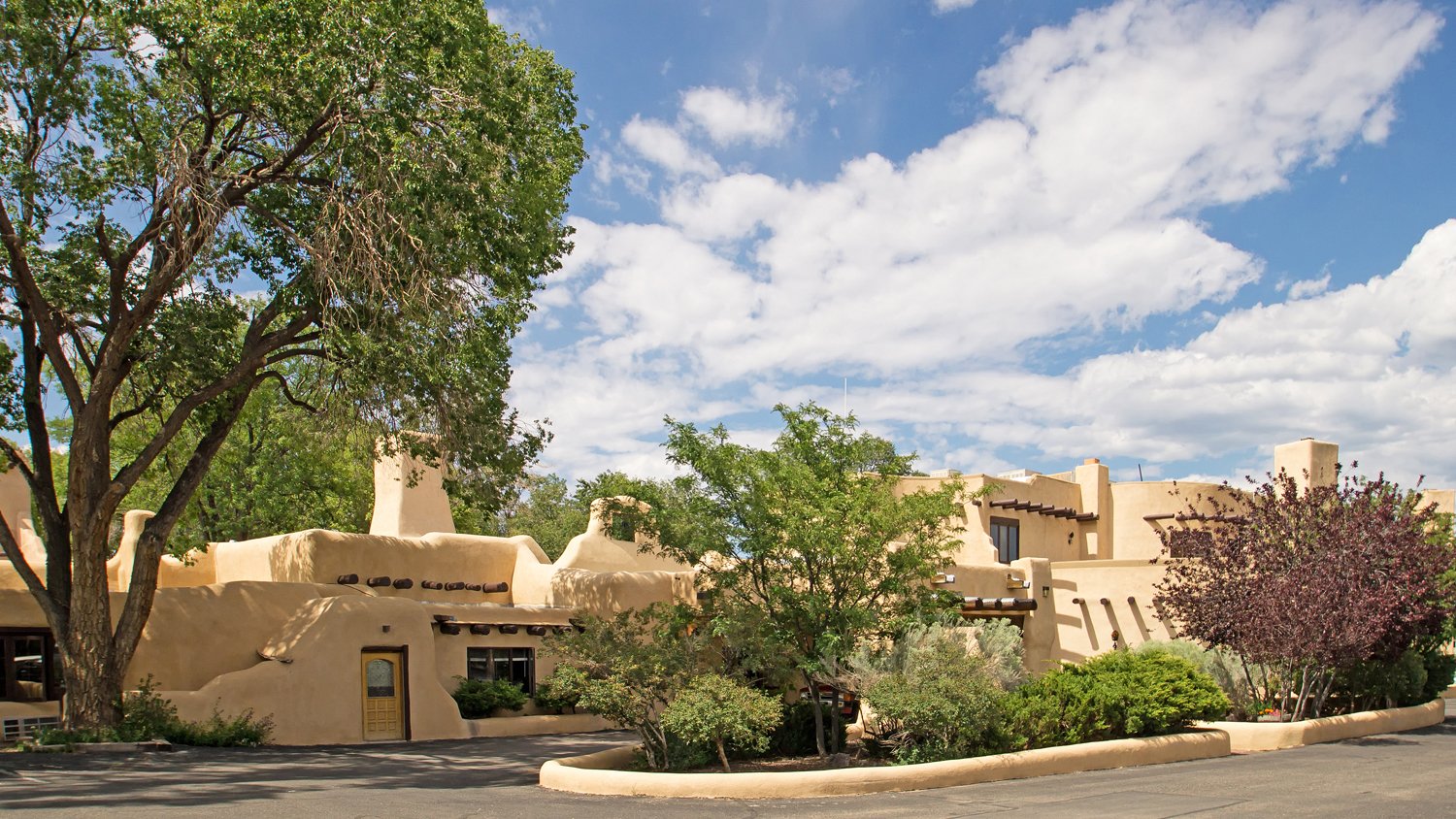 Sagebrush Inn & Conference Center