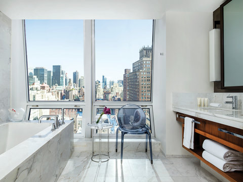 Roche Bobois Penthouse Suite - Bathroom