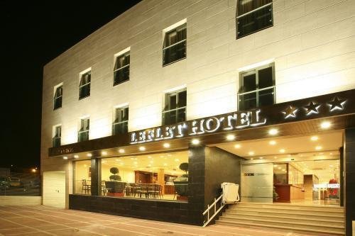 Hotel Leflet Valme