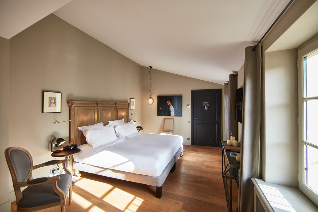 Guest photo