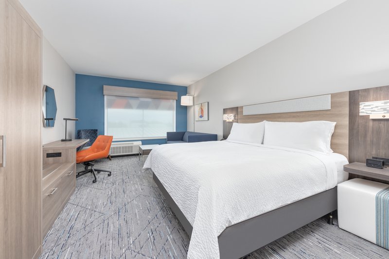Holiday Inn Express and Suites Austin Airport East