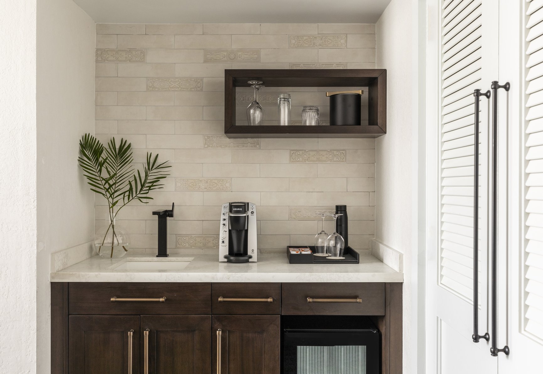 Mills House Charleston, Curio Collection by Hilton Room Type - 1 KING 1 BDRM SUITE