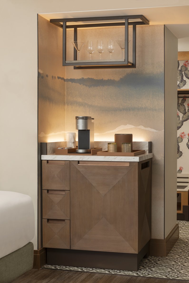 The Scottsdale Resort and Spa, Curio Collection by Hilton Room Type - 1 KING STUDIO STE W  PATIO