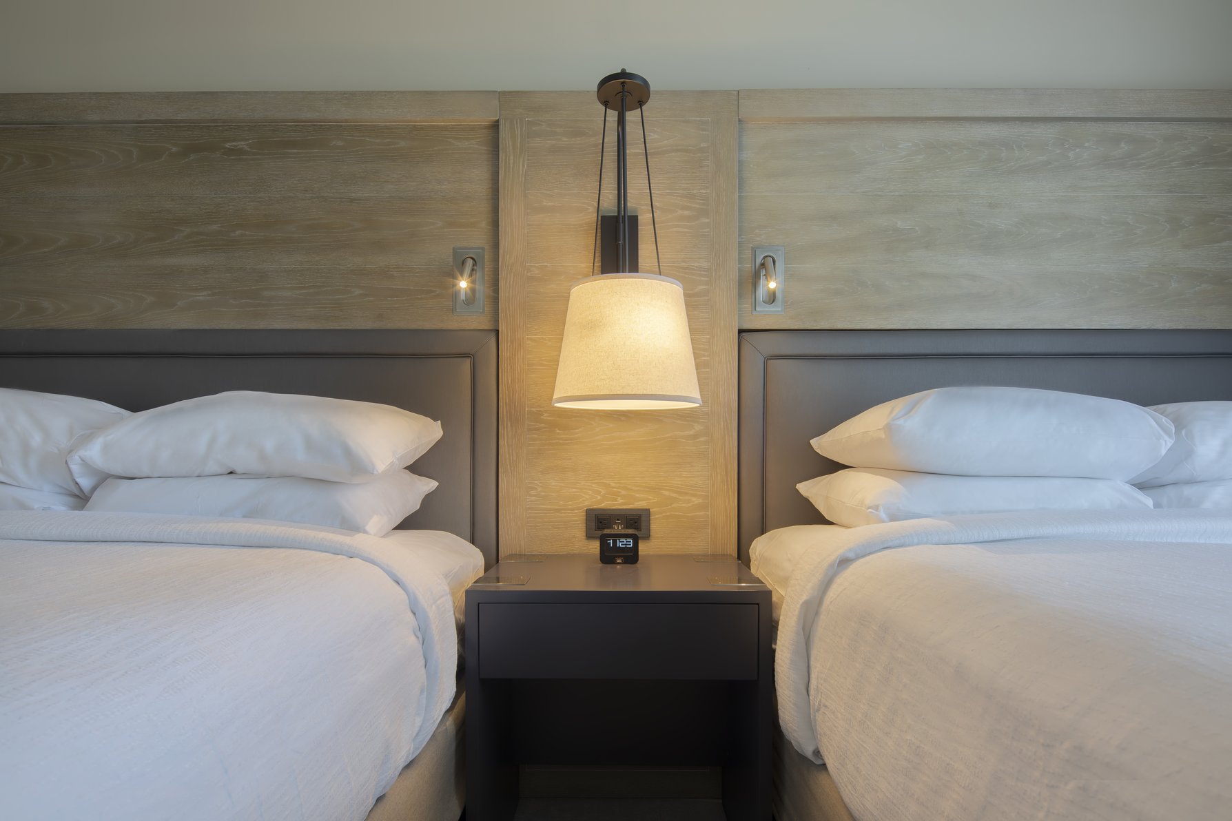 Embassy Suites By Hilton St Augustine Beach-Oceanfront Resor Room Type - 2QN BLCNY STE MOB ACC RI