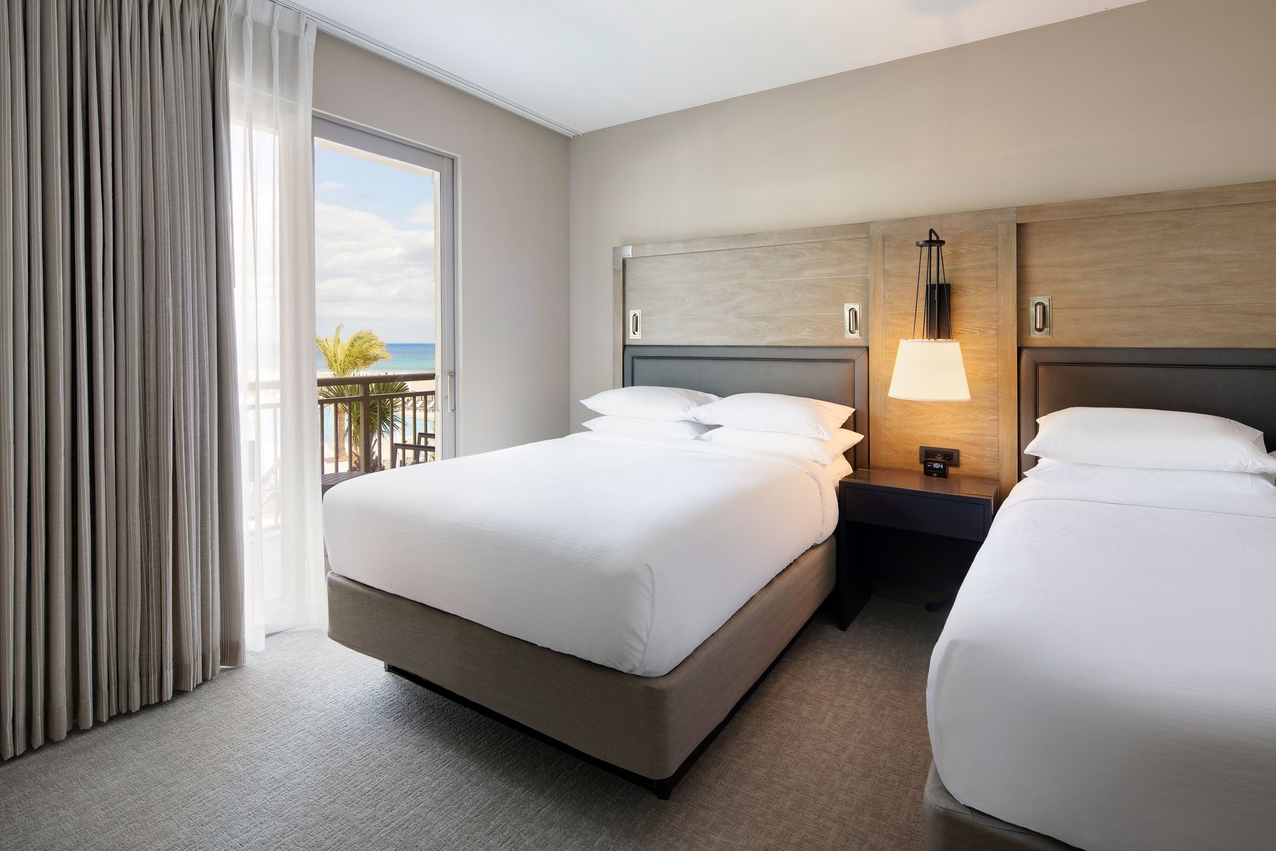 Embassy Suites By Hilton St Augustine Beach-Oceanfront Resor Room Type - 2QNS OCEANVIEW HEAR ACCESS