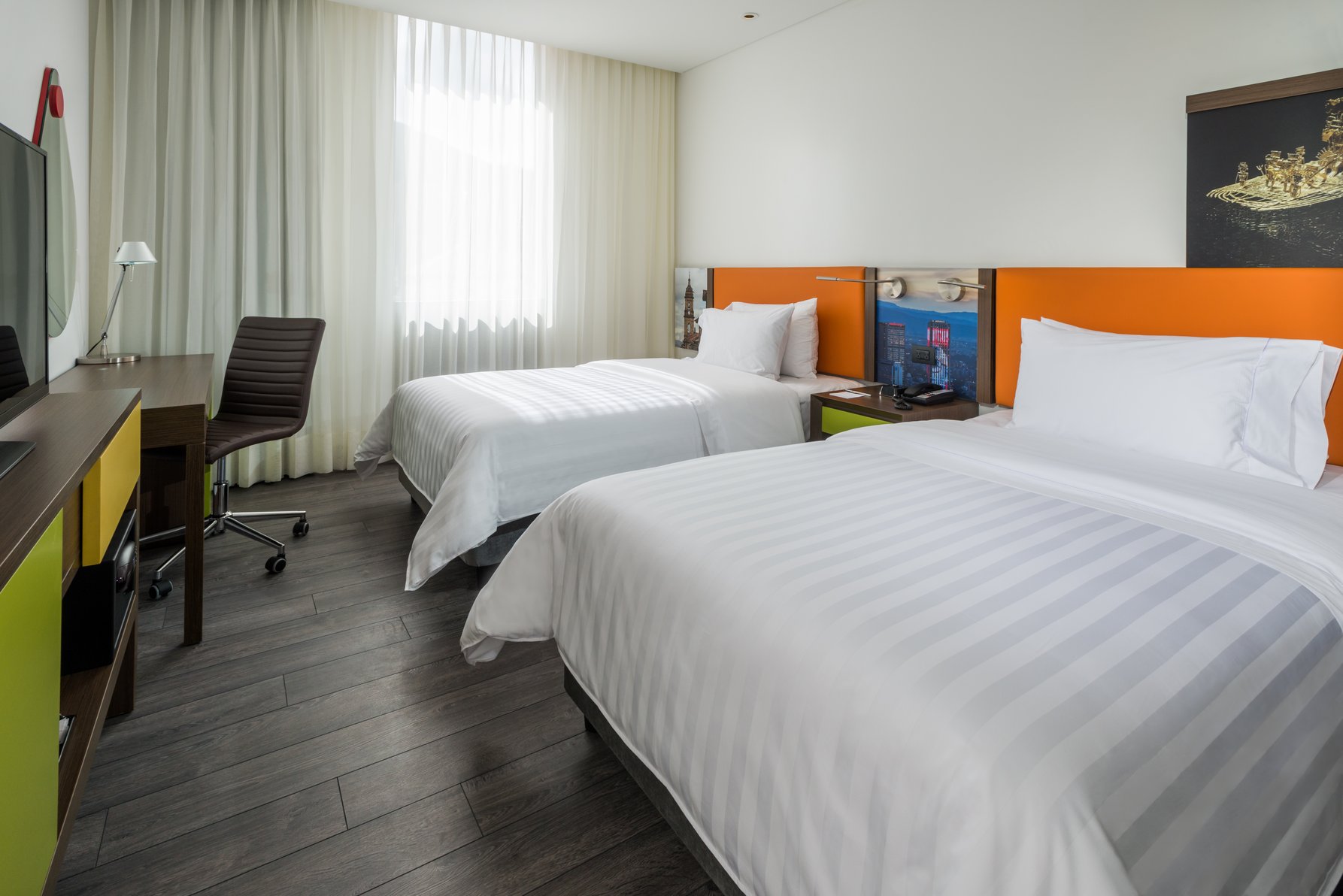 Hampton by Hilton Bogotá - Usaquén Room Type - 2 SEMI-DBLS W FRIDGE NS