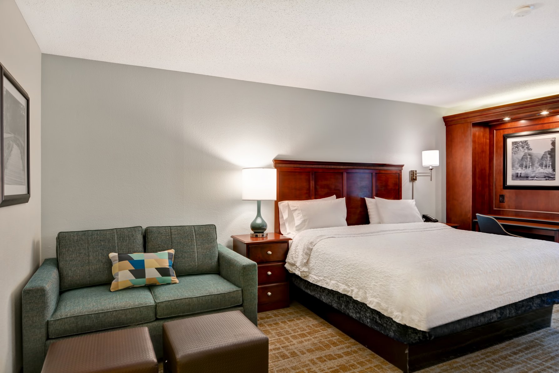 Hampton Inn Beckley Room Type - KING DELUXE-NON SMOKING