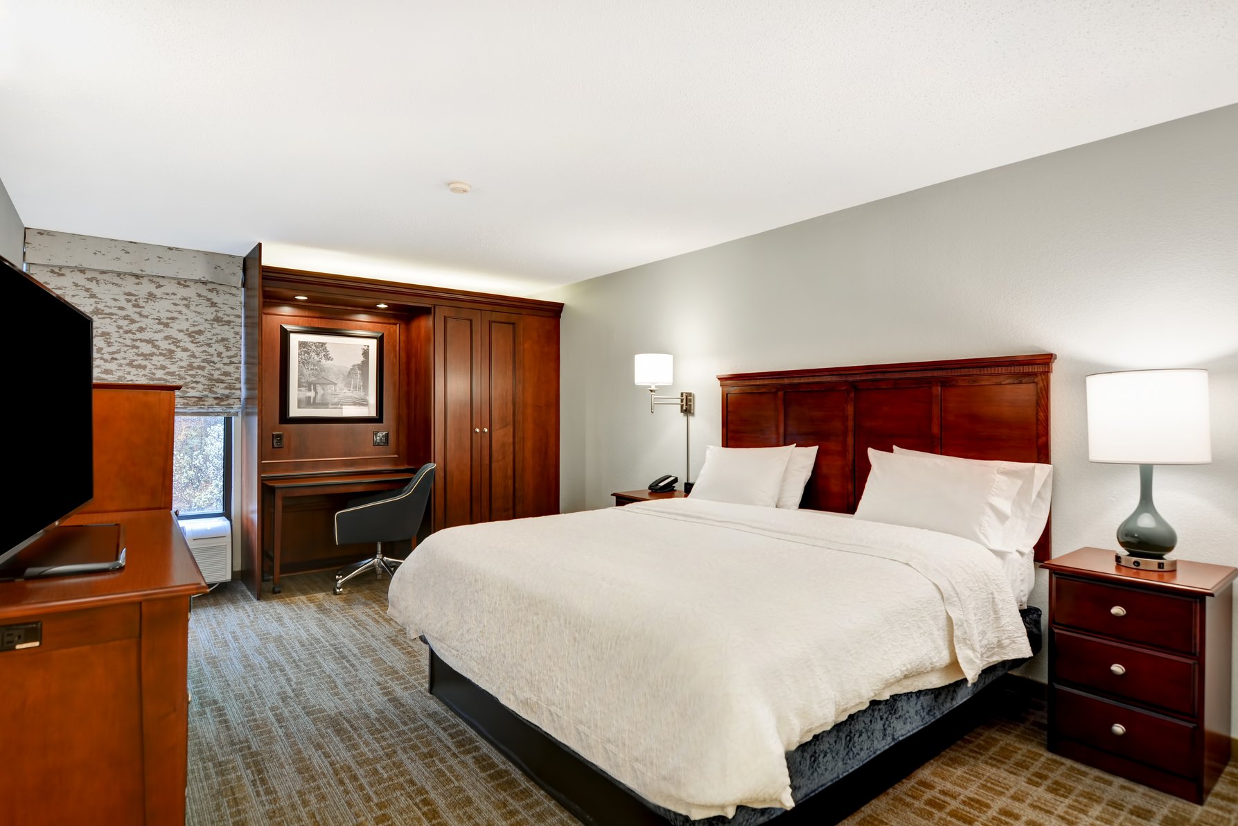 Hampton Inn Beckley Room Type - 1 KING MICRO FRIDGE NS