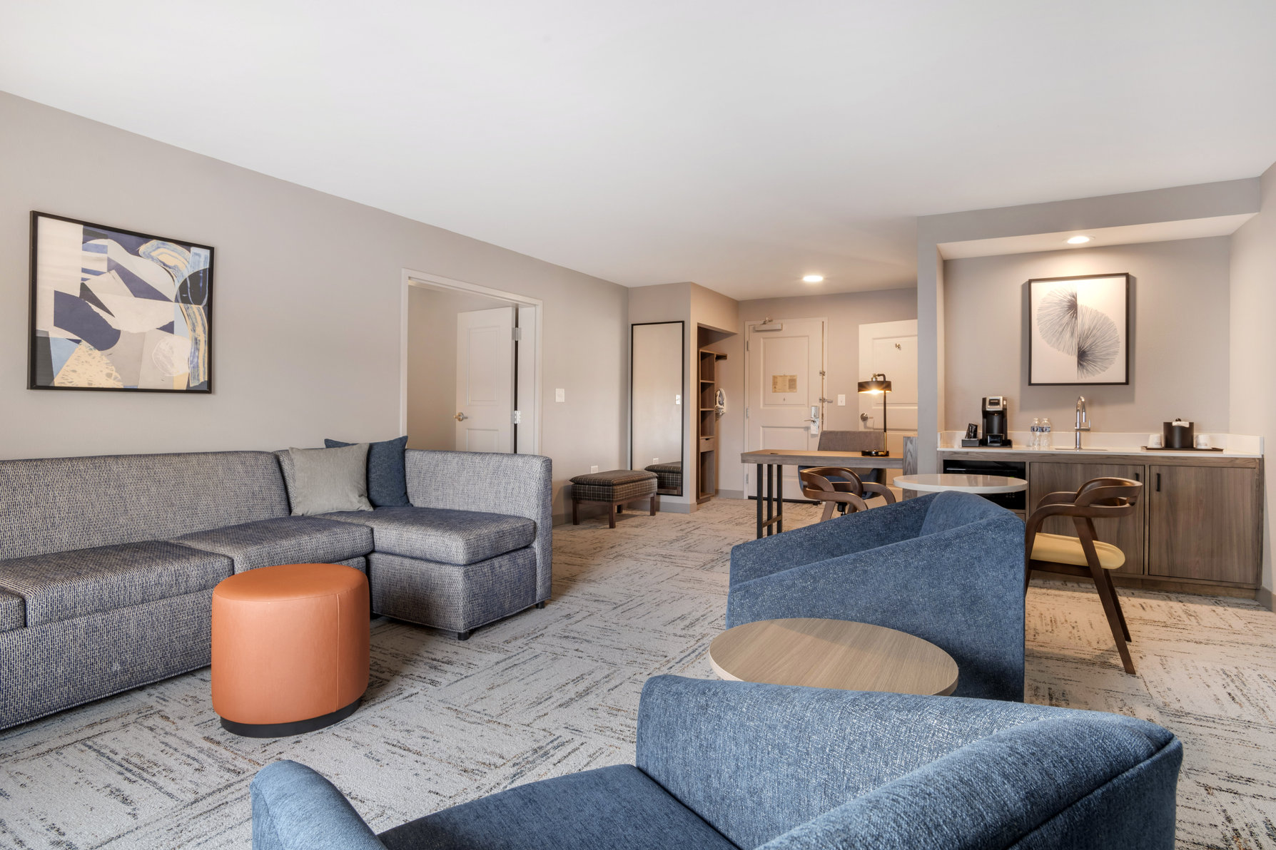 Hilton Garden Inn Charlotte-Concord Room Type - 1KNG ACC 1BDRM RI SHWR