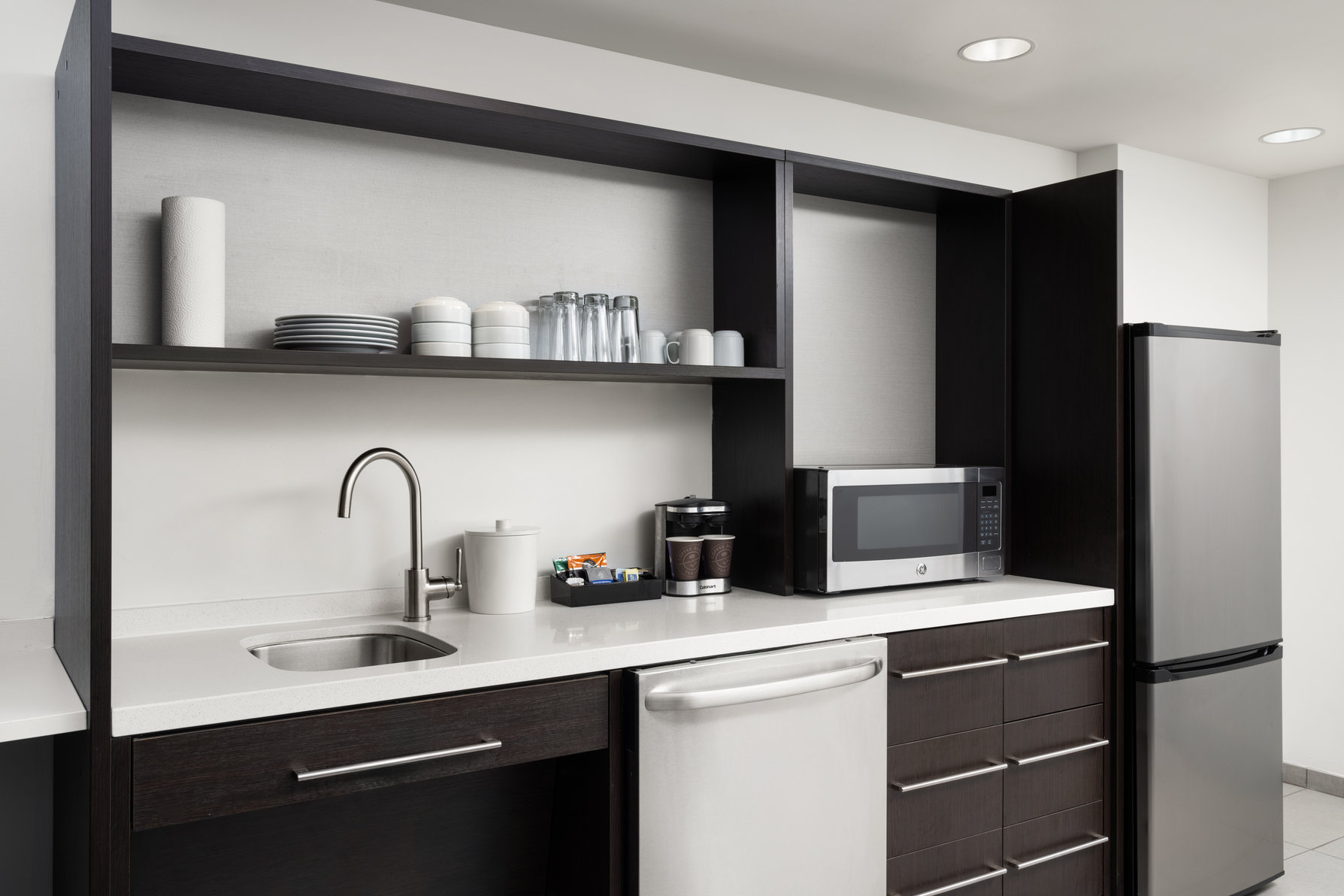 Home2 Suites by Hilton Miramar Ft. Lauderdale Room Type - 1KING ACC TUB STE NONSMOK