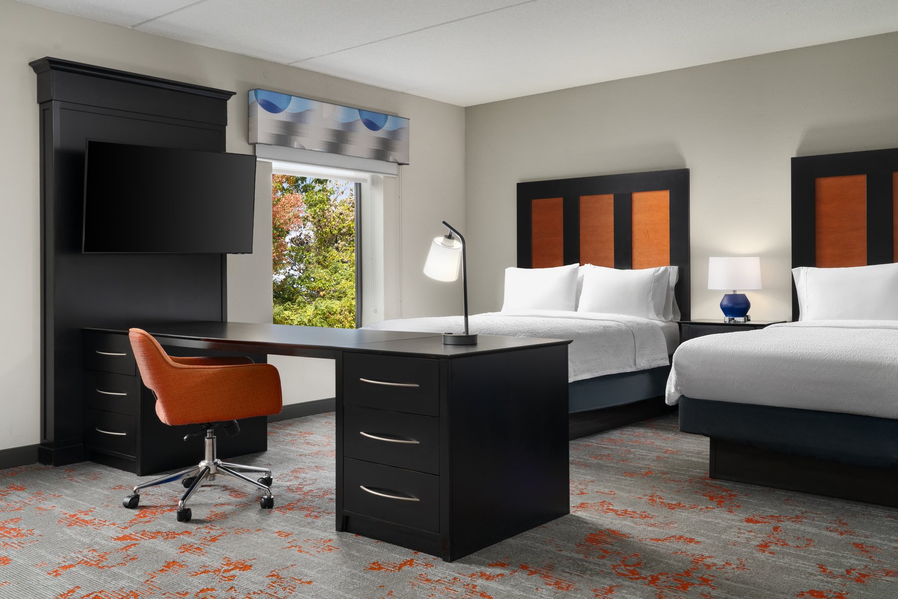 Hampton Inn Stafford/Quantico & Conference Center, VA Room Type - 2DBL MOB HEAR ACC W TUB NS