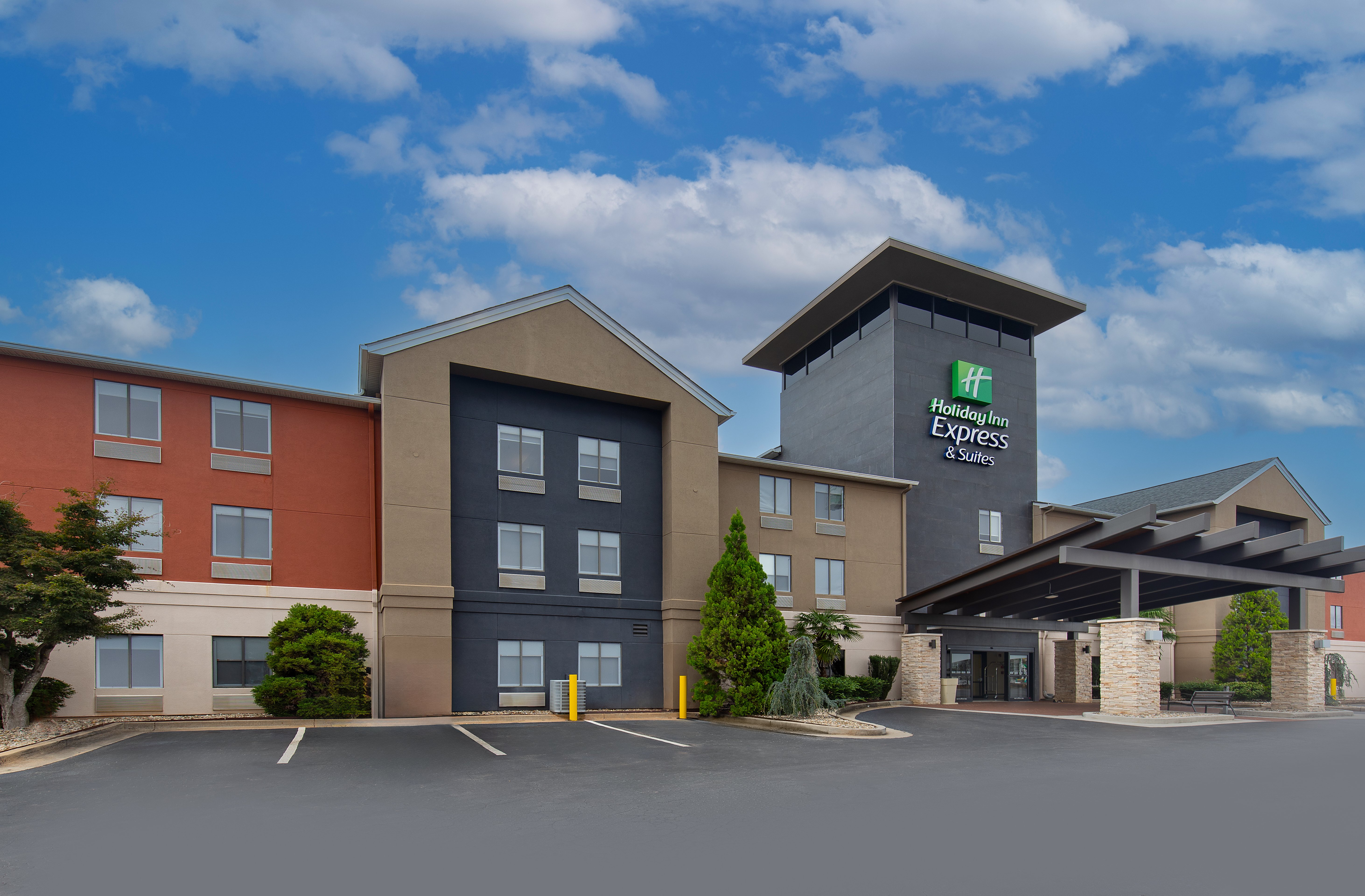 Holiday Inn Express & Stes Locust Grove