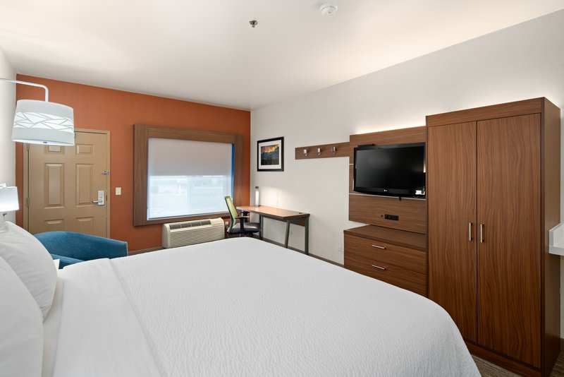 HOLIDAY INN EXP STES I-90