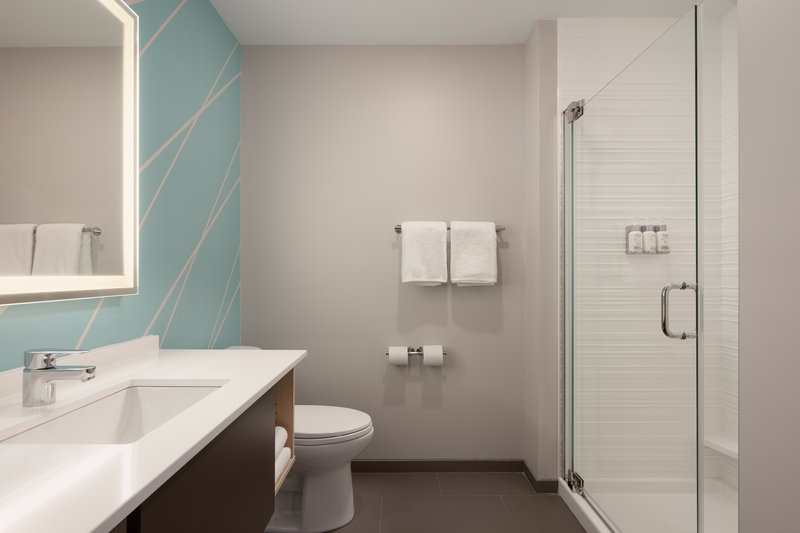 avid Hotels Oak Creek